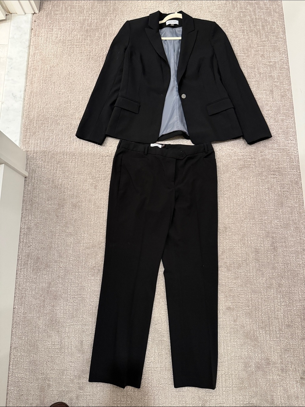 Black Calvin Klein Women’s pant suit, size 10